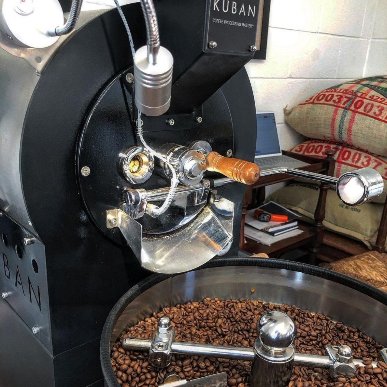 Medium-Sized Excellence with KUBAN Shop-Type Coffee Roasters 3 Kuban coffee processing kuban base 10kg coffee roaster00007 - Medium-Sized Excellence with KUBAN Shop-Type Coffee Roasters