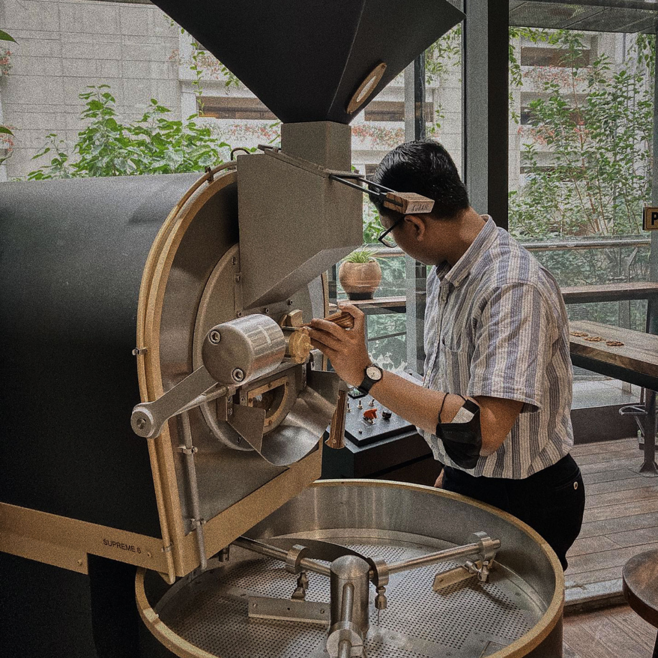 Choose SUPREME, unlock the boundless potential of your roasting journey, and watch your business thrive, one exceptional roast at a time with KUBAN.