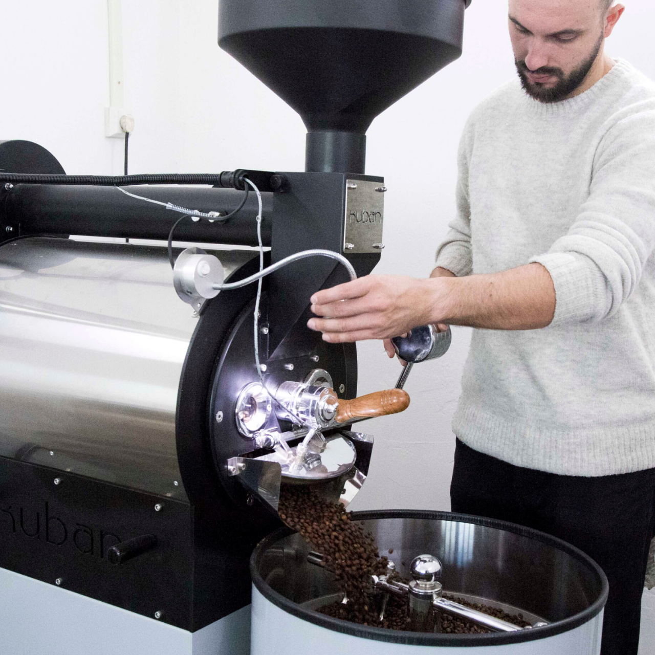 kuban base 5kg coffee roaster00006 - 5 Kg Shop Coffee Roaster