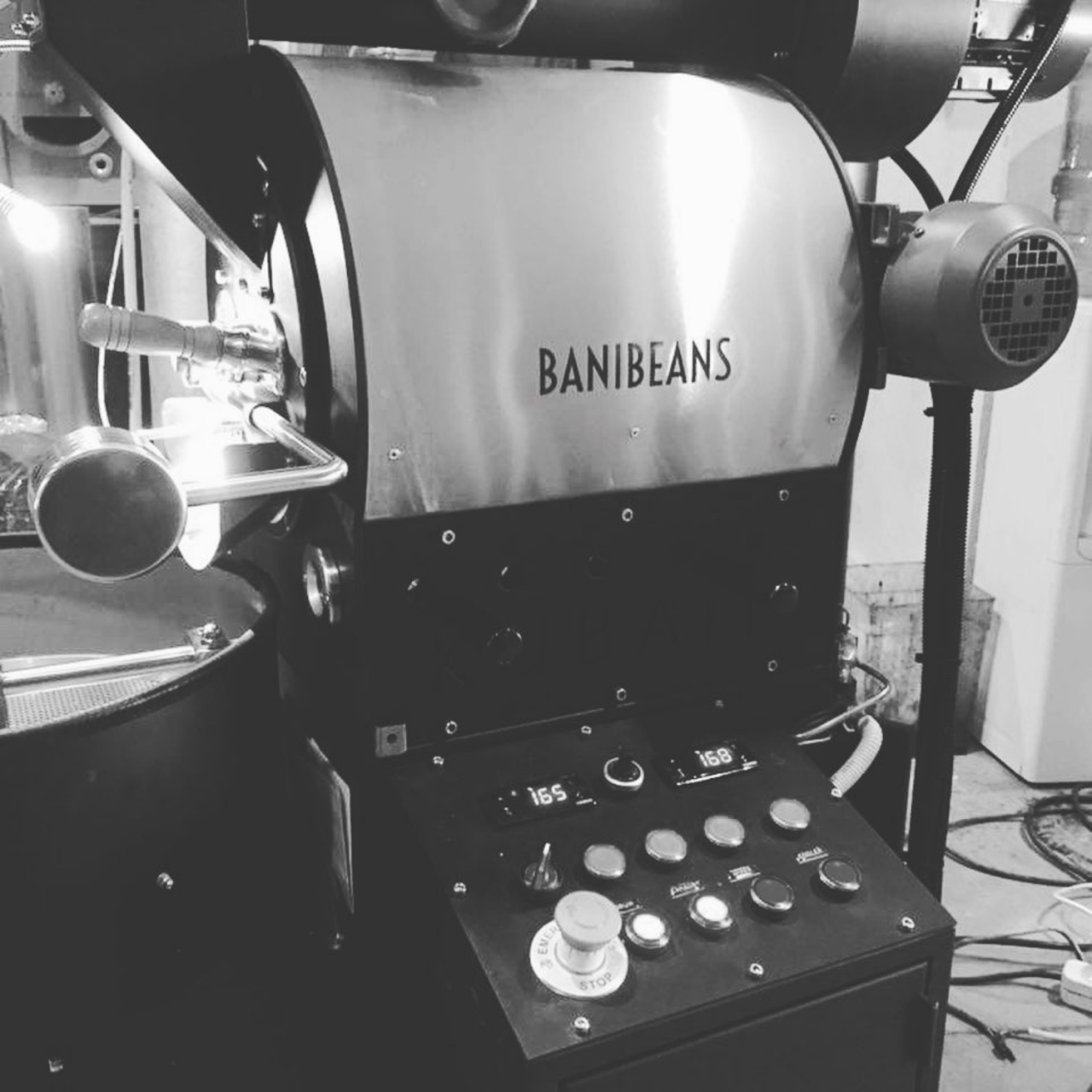 Kuban Base 3 kg: Crafted for Cafes, Bringing Consistency and Quality 4 Kuban coffee processing kuban base 3kg coffee roaster00012 - Kuban Base 3 kg: Crafted for Cafes, Bringing Consistency and Quality