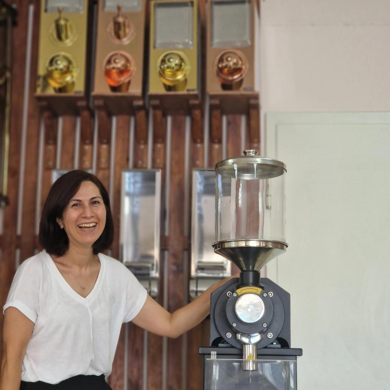 kuban grinders 030 - Commercial Grinder